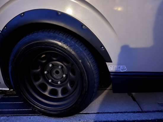 ★ LUHMI tire gloss タイヤワックス ランクル ハイエース ★ 10本 LUHMI tire gloss 1L 手につかない、飛び散らないタイヤ